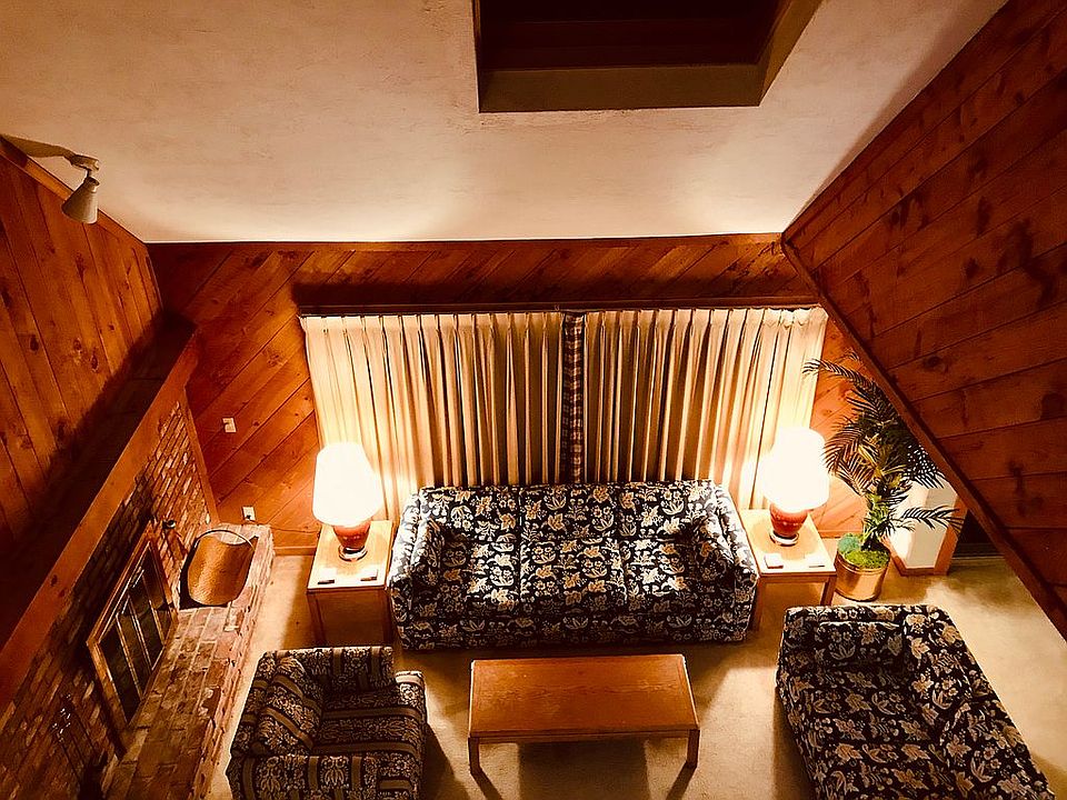 living area middle floor