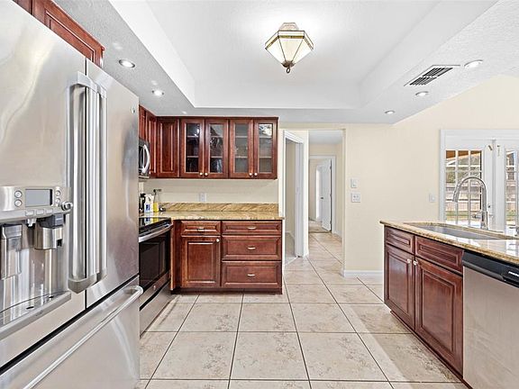 3rd image of 3272 Bluestone Ave