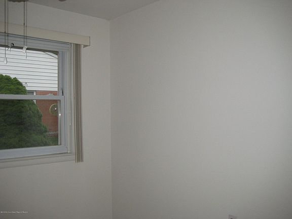 5th image of 38 Monticello Dr #A