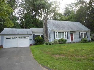 33 Fairchild Dr, Bethel, CT 06801