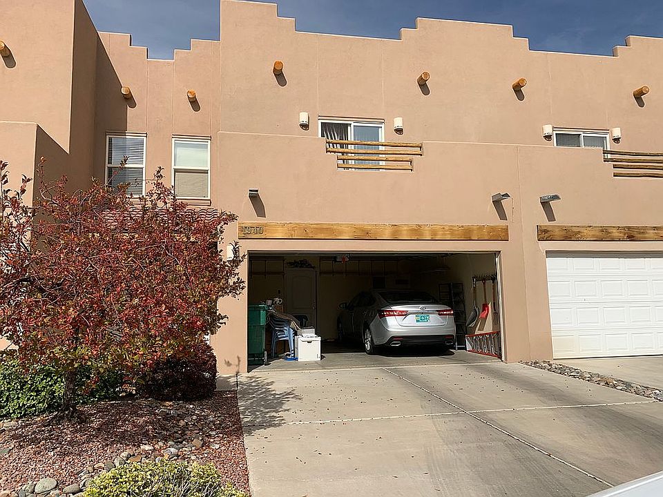 1st image of 1940 Hollyhock Cir