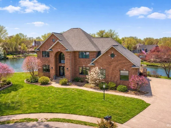 2177 S Ledgewood Ct, Newburgh, IN 47630