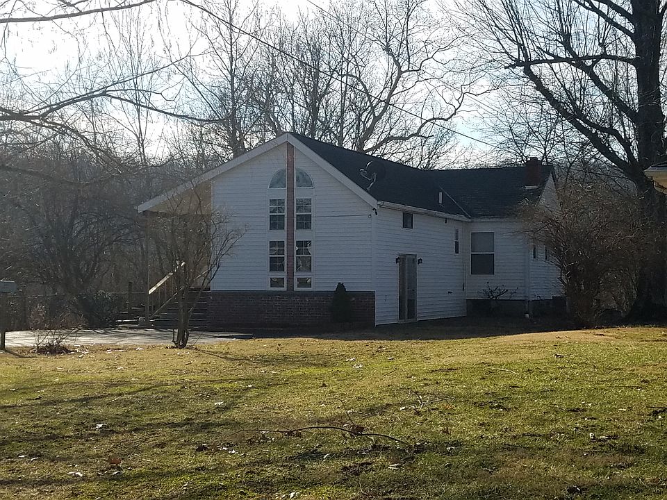 1st image of 645 Tanner Ave