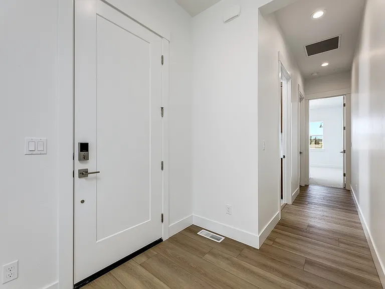 8601 W Stillmore St — Photo 11