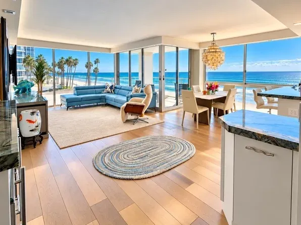 1760 Avenida Del Mundo Unit 308, Coronado, CA 92118