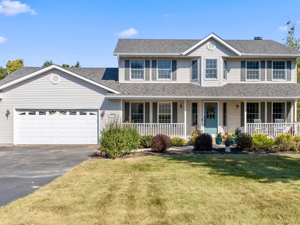 12431 Breezefield Cir, Roscoe, IL 61073