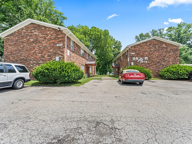 12513 E Orell Rd — Photo 10