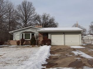 6108 NW Caney Creek Dr, Kansas City, MO 64151
