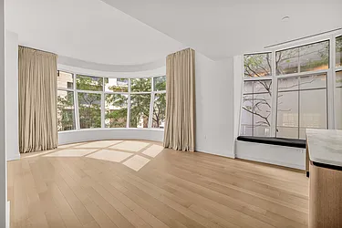 515 West 18th Street, #210