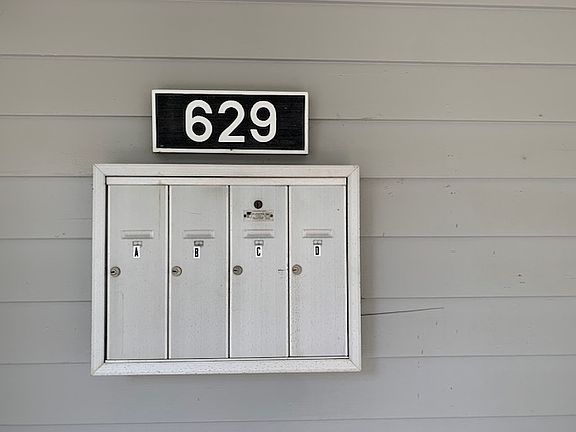 2nd image of 629 Daniels St APT B
