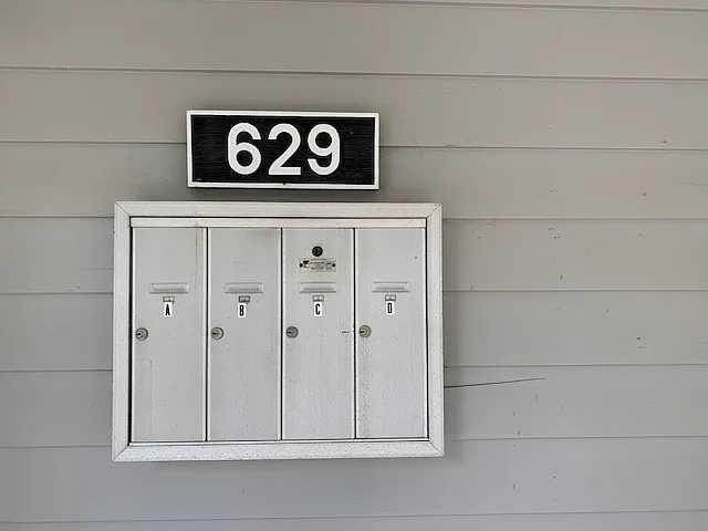 629 Daniels St #B — Photo 2
