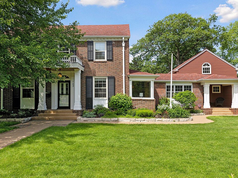 1st image of 123 Montrose Pl