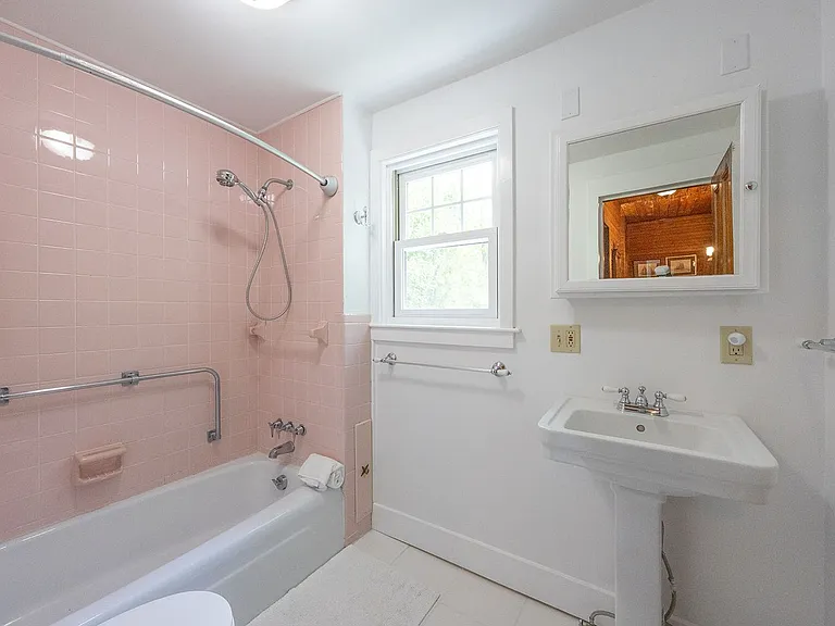 64 Riverview Rd — Photo 24