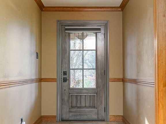 2nd image of 199 Barnard Rd