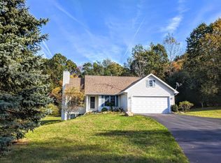 2929 Dimick Ct NE, Rockford, MI 49341