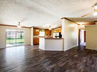 1035 Linwood Rd, Rockaway Beach, MO 65740