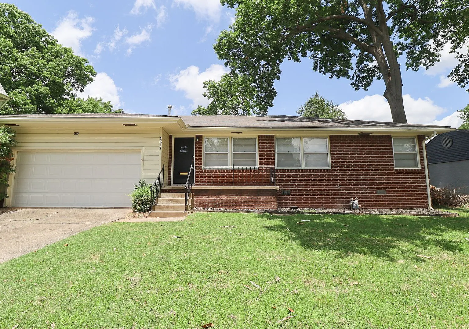 Stunning 3 Bed 1.5 Bath on quiet Cul De Sac! — Photo 1