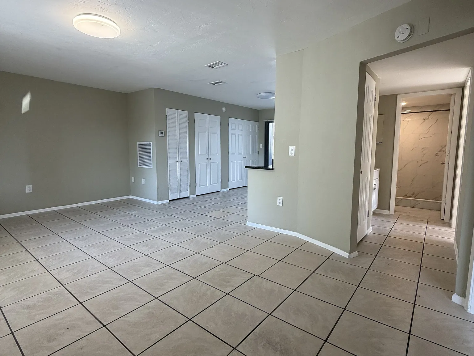 4214 Desoto Avenue - 42 — Photo 2