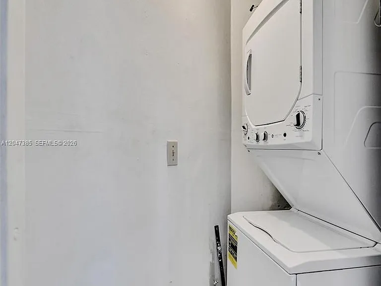 1430 Sheridan St #1G — Photo 41