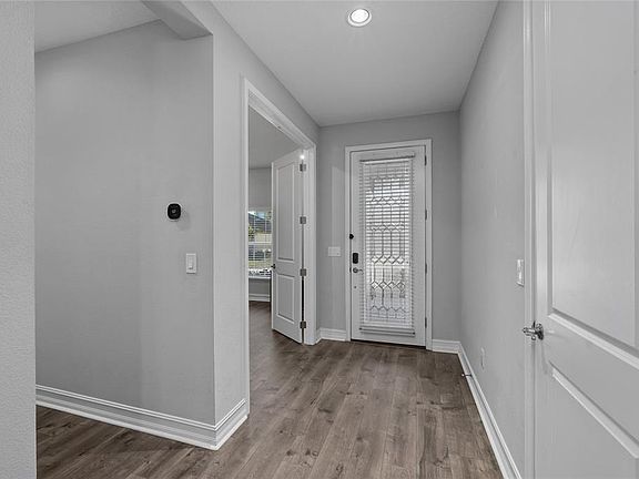 5th image of 1423 Keystone Ridge Cir