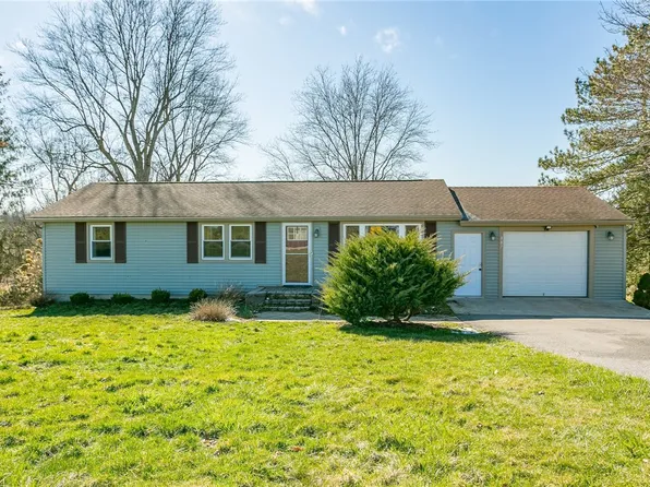 887 Johnson Rd, Palmyra, NY 14522