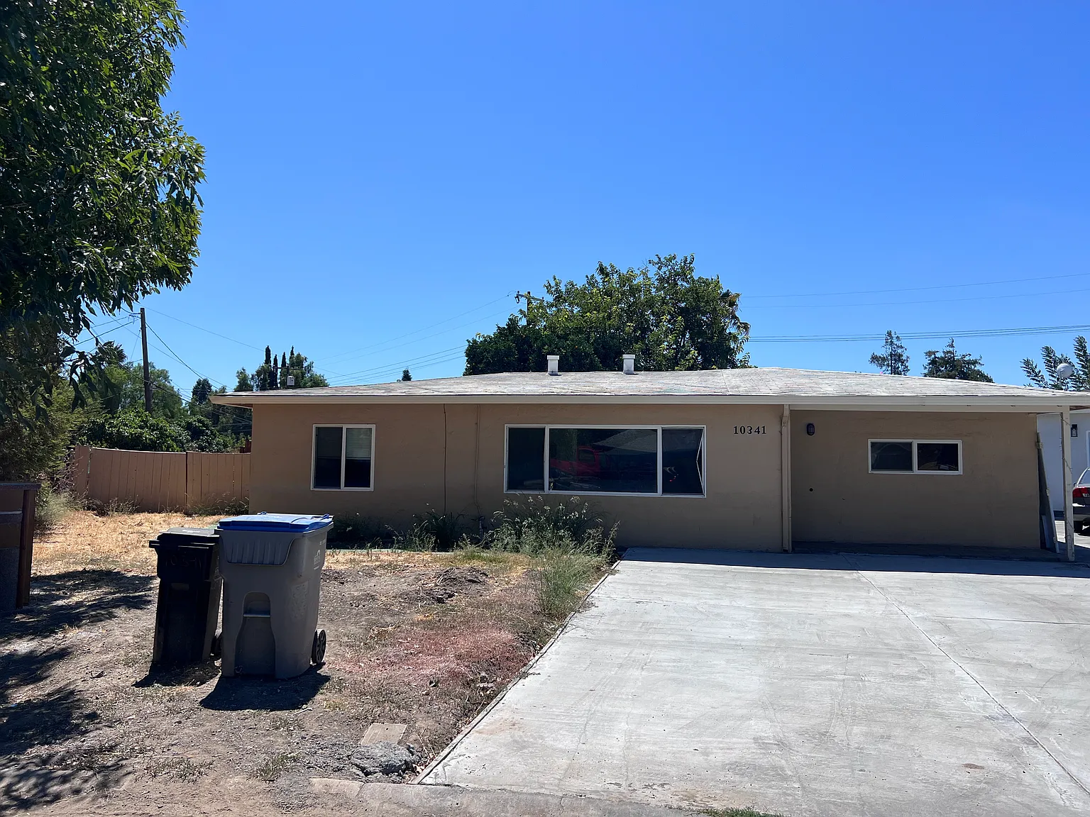 4 bed, 1500 sqft, $4,300 — Photo 2