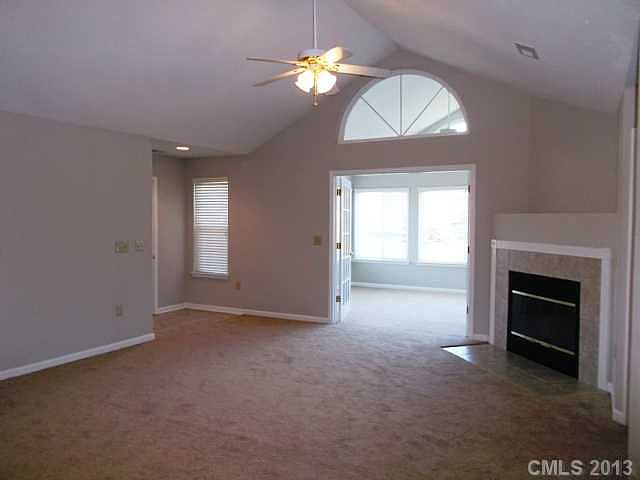 1st image of 8177 Sultana Cres
