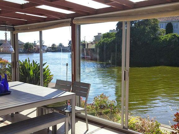 Enclosed Lani on Lagoon