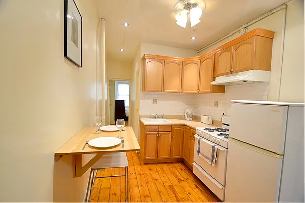 Rented by Smart City Real Estate LLC | media 41