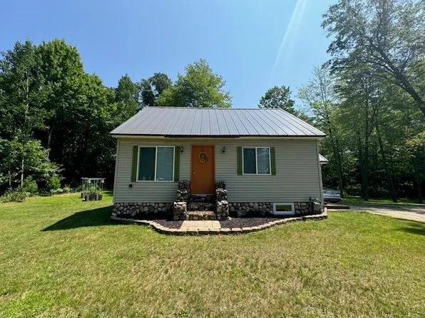 N3150 Right Of Way Rd, Porterfield, WI 54159