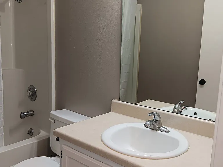 807 E Scott Wayne Dr — Photo 15