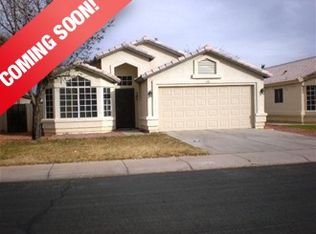136 W Smoke Tree Rd, Gilbert, AZ 85233
