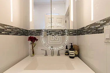 Rented by Nolita Group