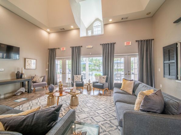 111 Springview Ln APT 835