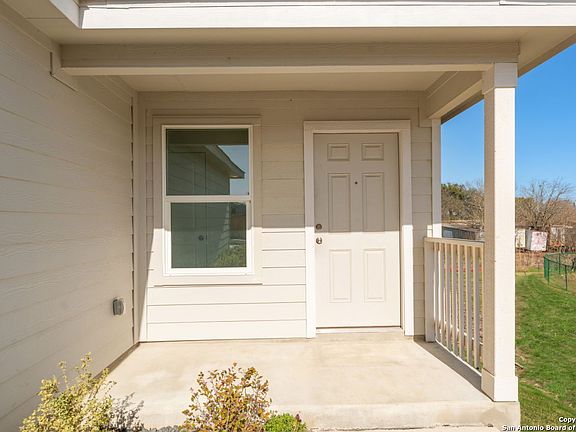 3rd image of 132 Payton Pl