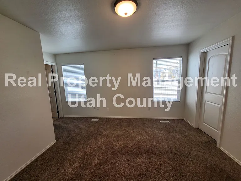2169 E Summit Way — Photo 10