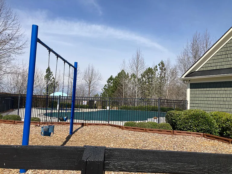 120 Greenfield Dr — Photo 38