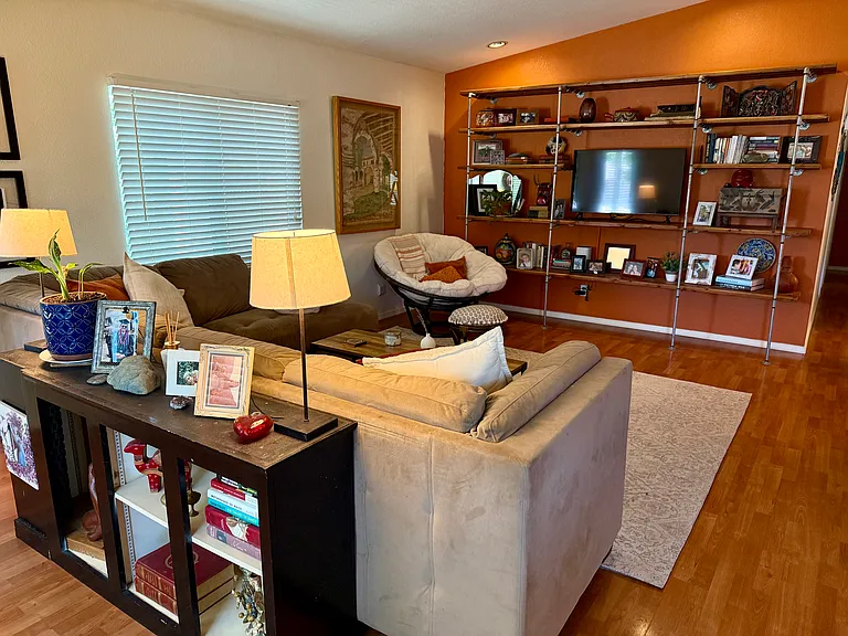 2128 Tiburon Dr — Photo 6