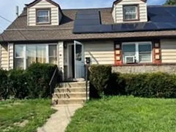 17 Fairmount St #2, Valley Stream, NY 11580