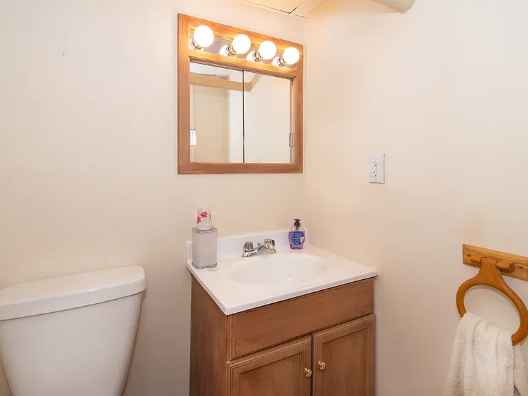 218 2nd Ave #1 — Photo 18