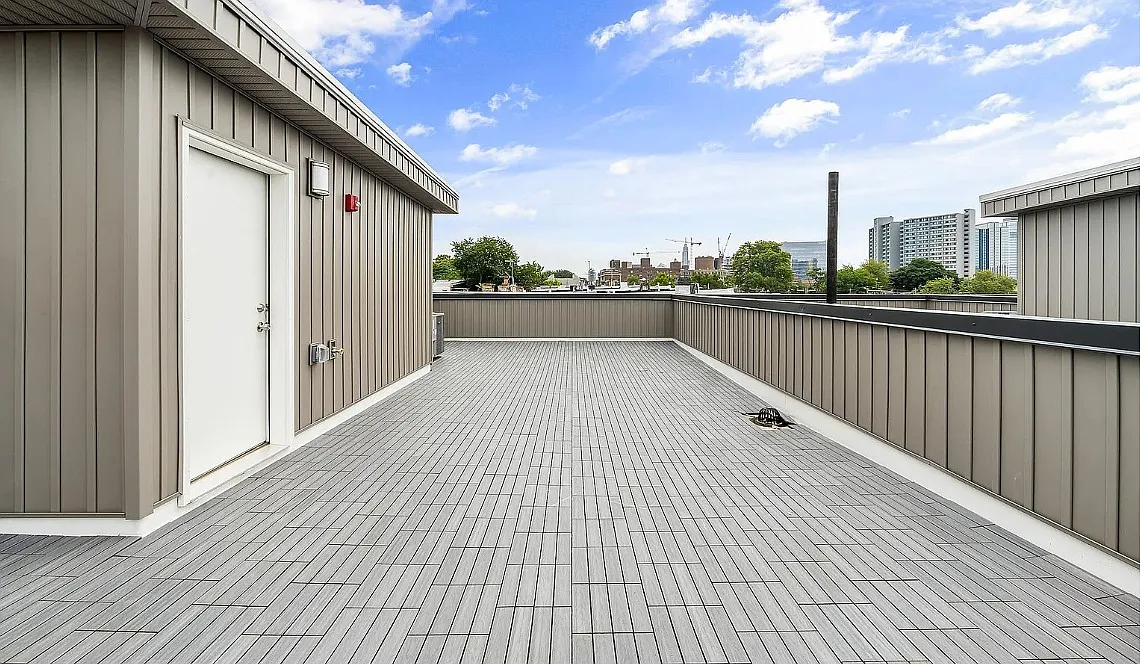 Building Photo - 300 Budd St #B2