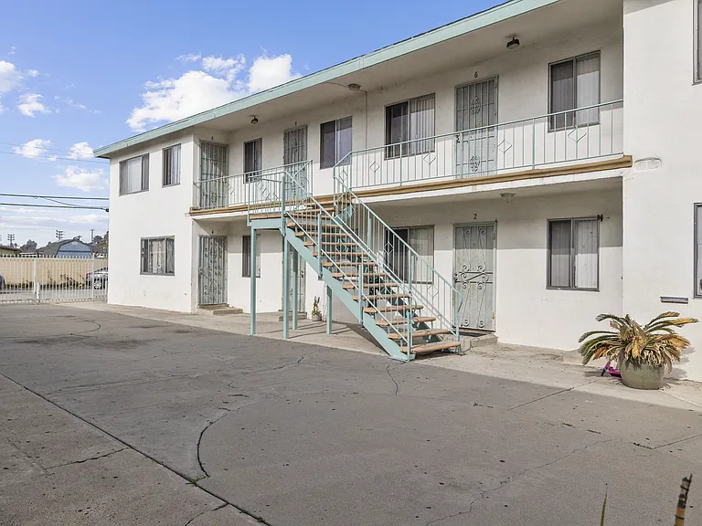 1135 Wilmington Blvd — Photo 7