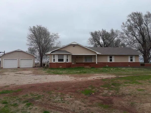 2102 W Skeleton Rd, Waukomis, OK 73773