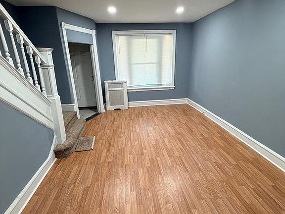 5th image of 5520 Addison St