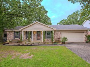 11583 Southridge Dr, Little Rock, AR 72212
