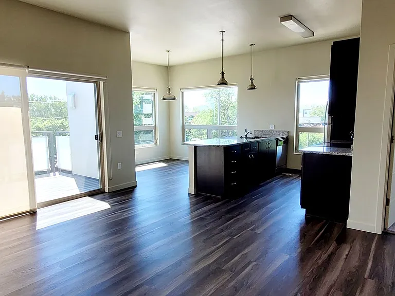 The 951 Apartments — Photo 61