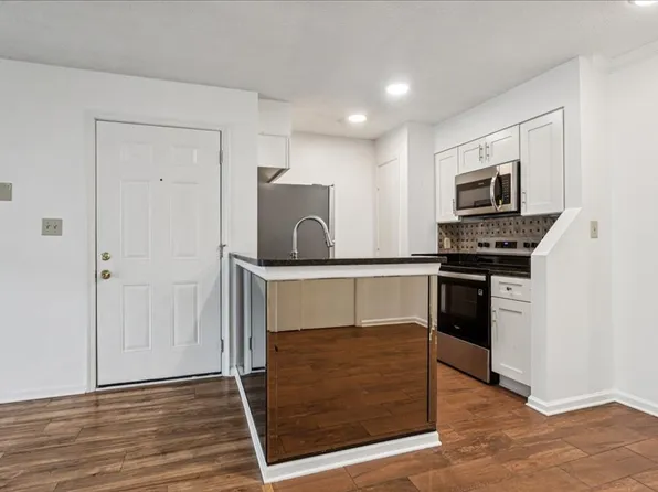 119 Cape Dorey Dr, Hampton, VA 23666