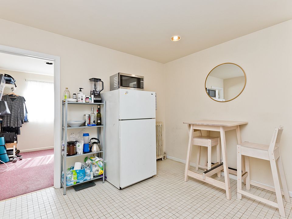 1st image of 1555 N Milwaukee Ave APT 22