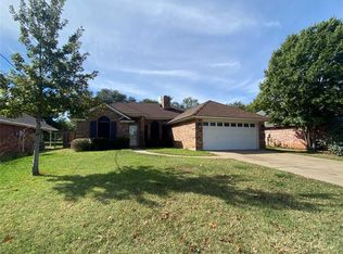 1410 Spanish Trail Dr, Granbury, TX 76048
