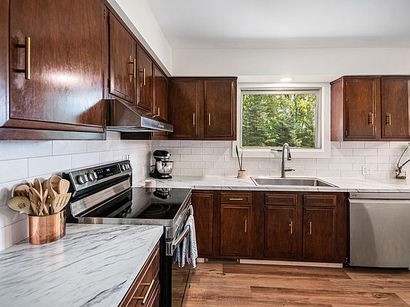 2nd image of 4725 152nd Ave